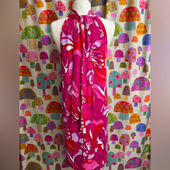 Trina Turk Halter Style Tie Neck Dress. Small - Picture 4 of 10